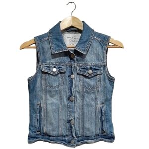 GAP Kids Denim Vest Medium Wash Size XL 12